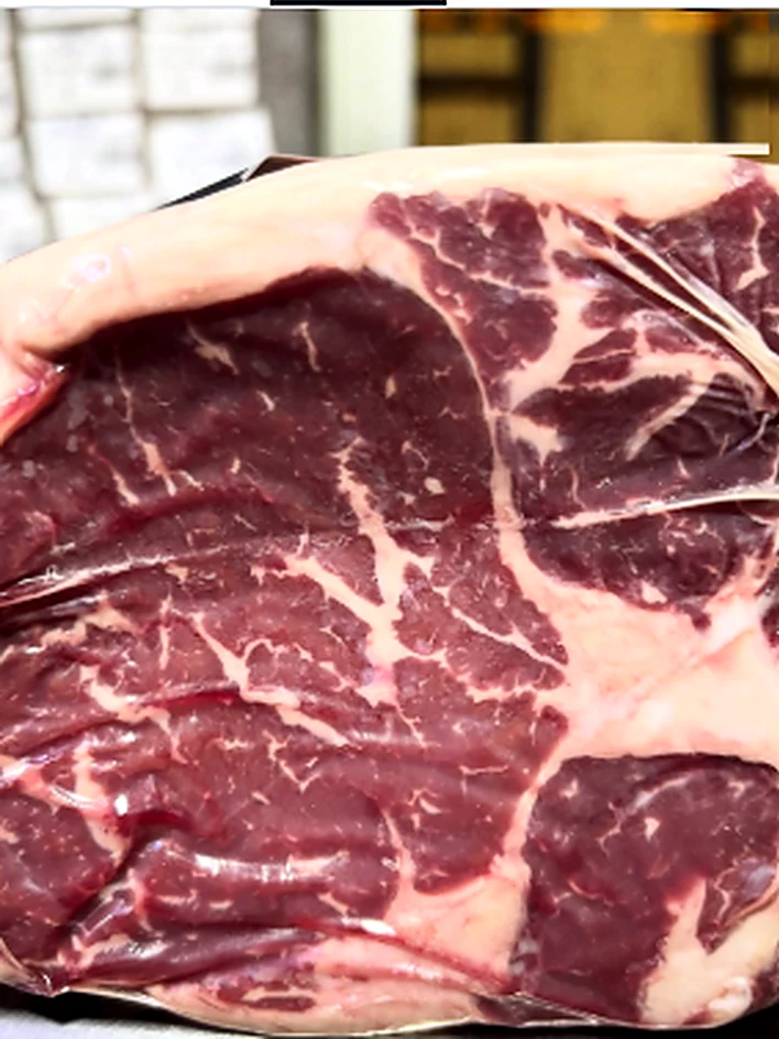 Corte de carne premium con marmoleo, Punta de Lomo Market Pichilemu