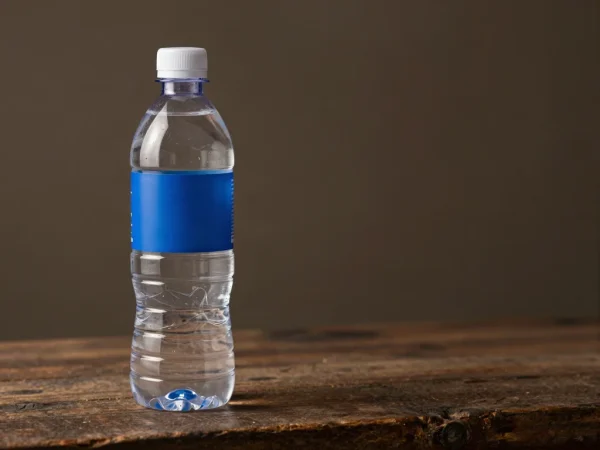 Agua Mineral 1,6 L — Punta de Lomo Market, Pichilemu