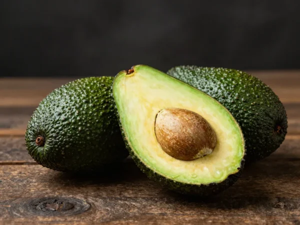 Palta Hass · 1 kg — Punta de Lomo Market, Pichilemu
